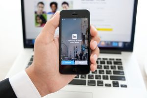 Build a Search-Friendly LinkedIn Header