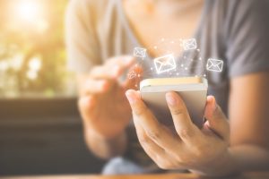 How Shy Copywriters Can Connect with B2B Clients