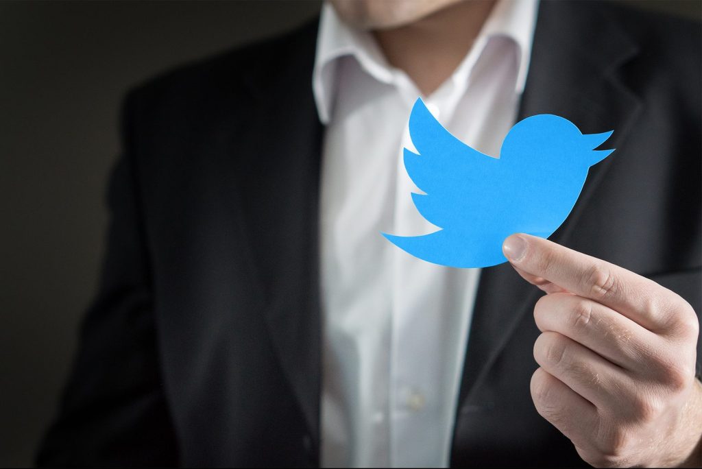 Five Ways to Land Copywriting Clients using Twitter