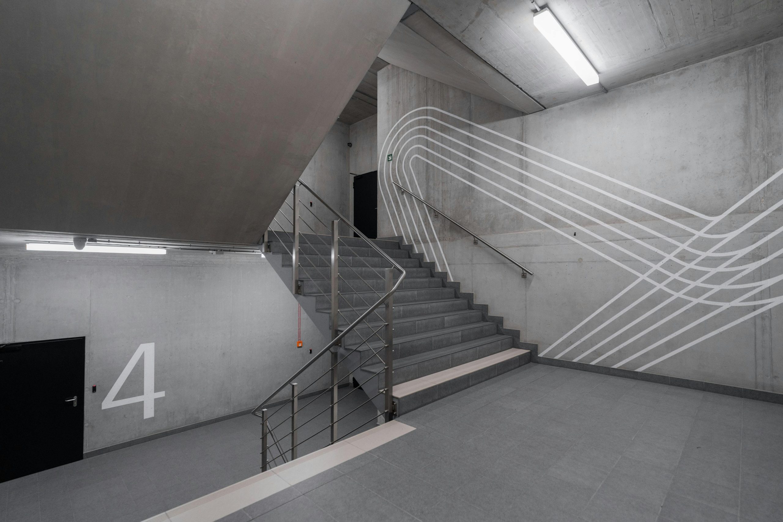 4th level of a parking garage